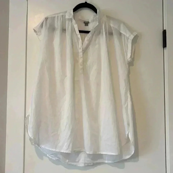 aerie Tops - Aerie light and breezy white size XS/TP short sleeve popover blouse